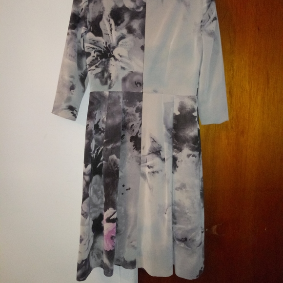 Modest blue dress - Picture 3 of 3